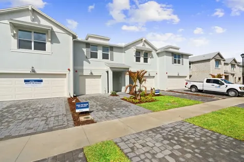 629 Salisbury Circle Fort Pierce FL 34982