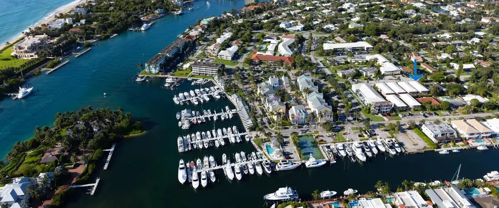 2737 Ne 28th Street Lighthouse Point FL 33064