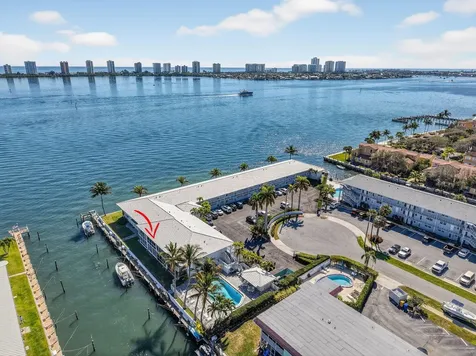 100 Lehane Terrace North Palm Beach FL 33408