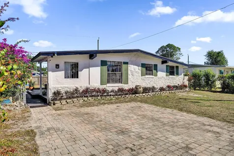 62 Barbados Drive Palm Springs FL 33461