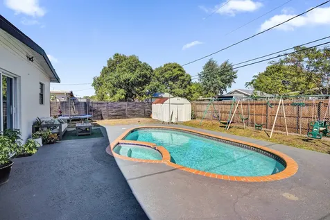 62 Barbados Drive Palm Springs FL 33461