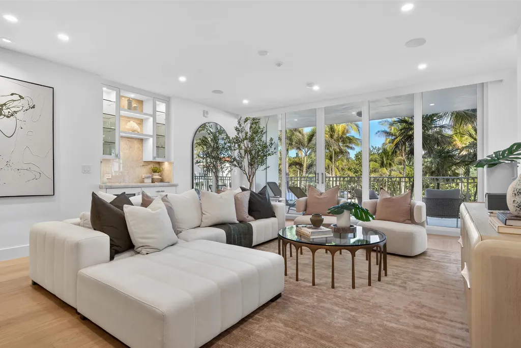 100 Royal Palm Way Palm Beach FL 33480