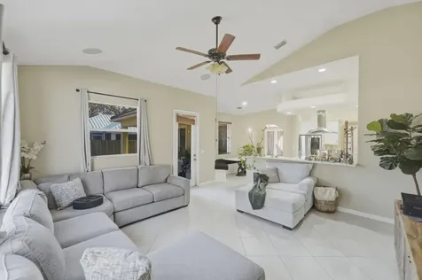 2081 Sw Algiers Street Port Saint Lucie FL 34953