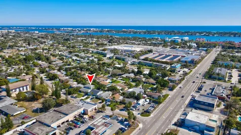 1400 Cardinal Lane Lantana FL 33462