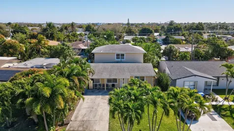 1400 Cardinal Lane Lantana FL 33462