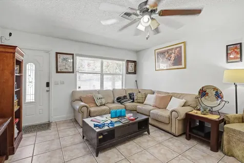 1400 Cardinal Lane Lantana FL 33462