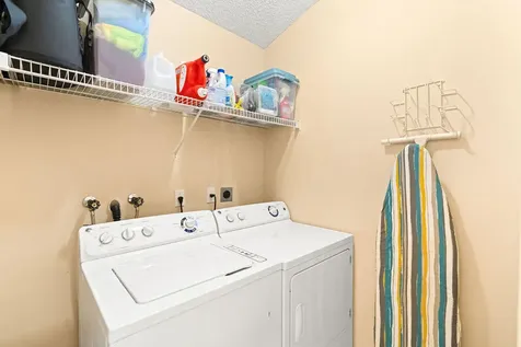 447 Woodview Circle Palm Beach Gardens FL 33418