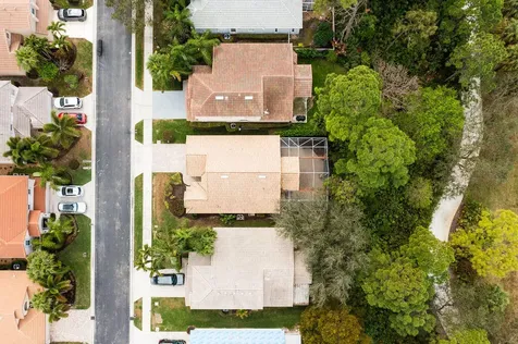447 Woodview Circle Palm Beach Gardens FL 33418