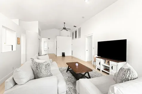 447 Woodview Circle Palm Beach Gardens FL 33418