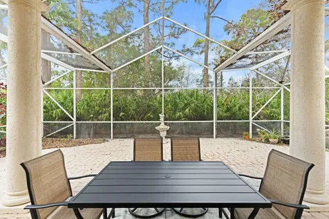 447 Woodview Circle Palm Beach Gardens FL 33418