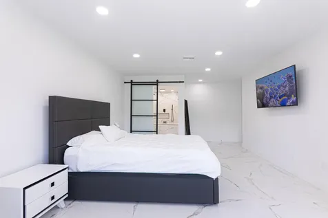 8545 Casa Del Lago Boca Raton FL 33433