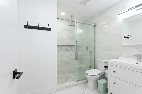 8545 Casa Del Lago Boca Raton FL 33433