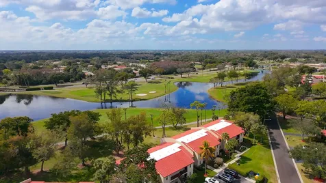 8545 Casa Del Lago Boca Raton FL 33433