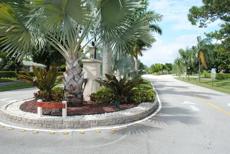 615 Laconia Circle Lake Worth FL 33467