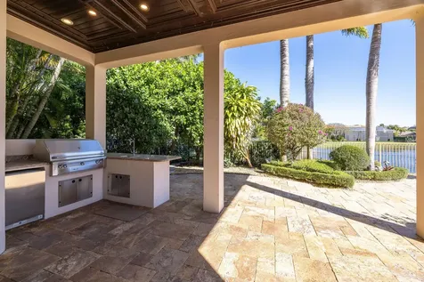 9253 Este Lago Drive Boca Raton FL 33496
