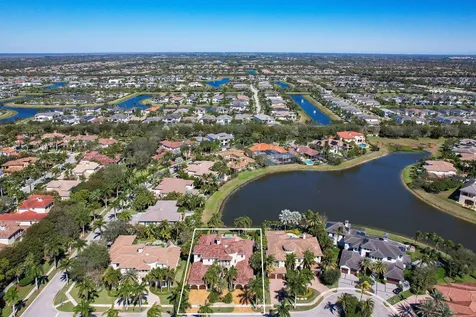 9253 Este Lago Drive Boca Raton FL 33496