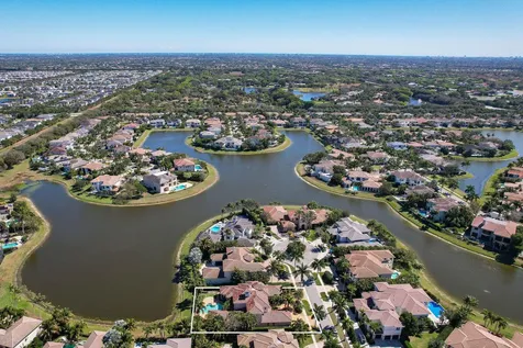 9253 Este Lago Drive Boca Raton FL 33496