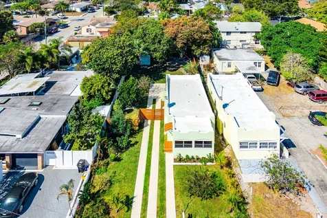 921 S M Street Lake Worth Beach FL 33460