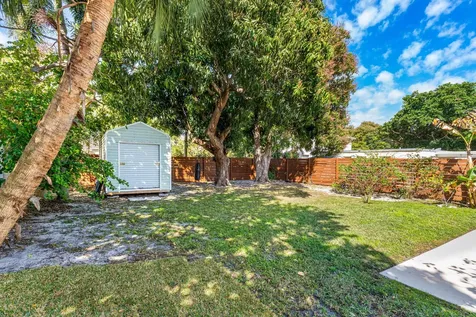 921 S M Street Lake Worth Beach FL 33460