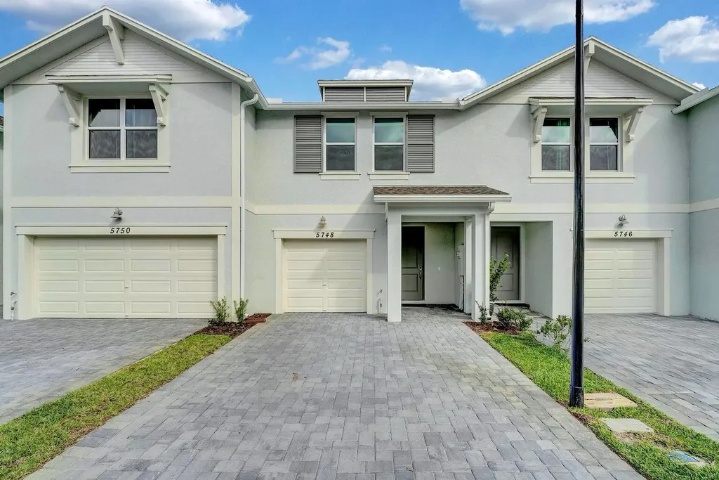 5748 Se Edgewater Circle Stuart FL 34997