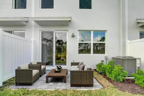 5748 Se Edgewater Circle Stuart FL 34997