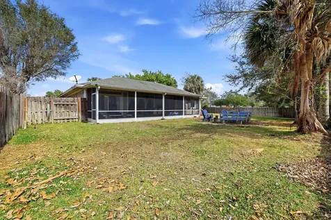 362 La Mancha Avenue Royal Palm Beach FL 33411