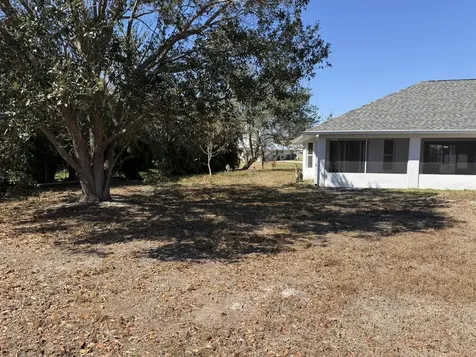 137 SW Meade Circle Port Saint Lucie FL 34953