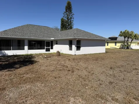 137 SW Meade Circle Port Saint Lucie FL 34953