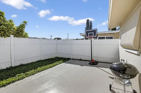 5710 Nw 70th Terrace Tamarac FL 33321