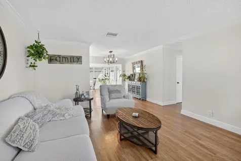 5710 Nw 70th Terrace Tamarac FL 33321