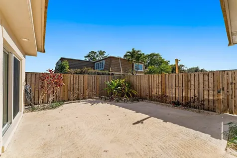 4270 Hazel Avenue Palm Beach Gardens FL 33410