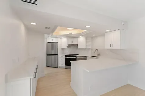 4270 Hazel Avenue Palm Beach Gardens FL 33410
