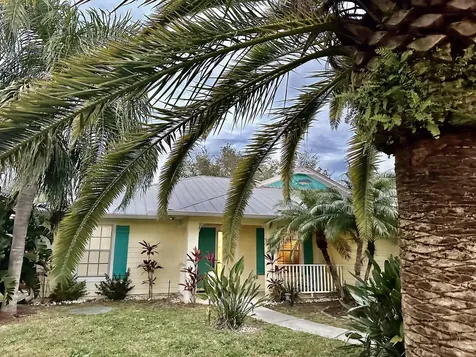 743 Sw Mccoy Avenue Port Saint Lucie FL 34953