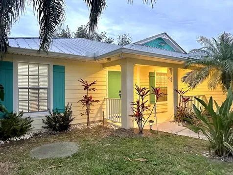 743 Sw Mccoy Avenue Port Saint Lucie FL 34953
