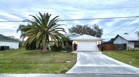 743 Sw Mccoy Avenue Port Saint Lucie FL 34953