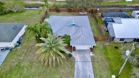 743 Sw Mccoy Avenue Port Saint Lucie FL 34953