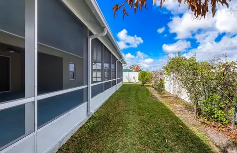 5285 Nw South Delwood Drive Port Saint Lucie FL 34986