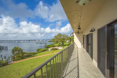 624 Sw Street Lucie Crescent Stuart FL 34994