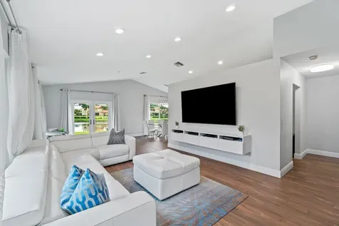19977 Villa Medici Place Boca Raton FL 33434