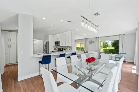 19977 Villa Medici Place Boca Raton FL 33434