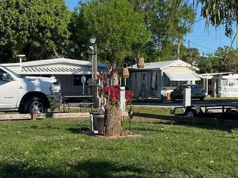 8680 Us Highway 441 Okeechobee FL 34974