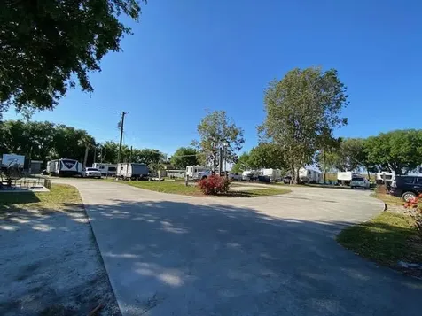 8680 Us Highway 441 Okeechobee FL 34974