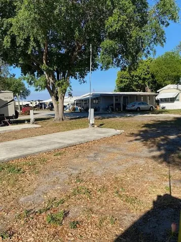 8680 Us Highway 441 Okeechobee FL 34974