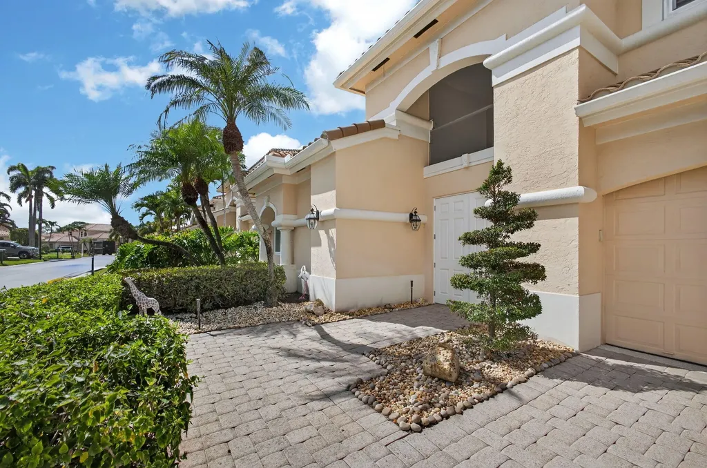 1109 Grand Cay Drive Palm Beach Gardens FL 33418