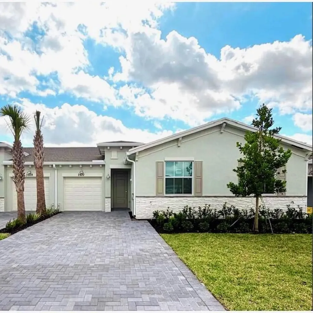 5610 Divine Drive Delray Beach FL 33484