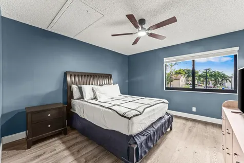 508 Shady Pine Way Greenacres FL 33415