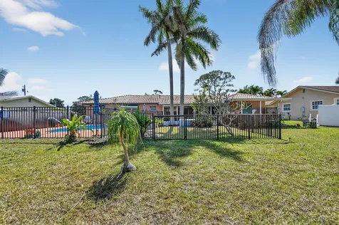 2449 Gertrude Drive Lake Worth FL 33462