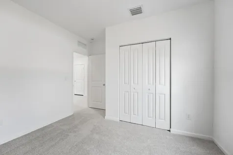 10485 NW Suncrest Loop Port Saint Lucie FL 34987