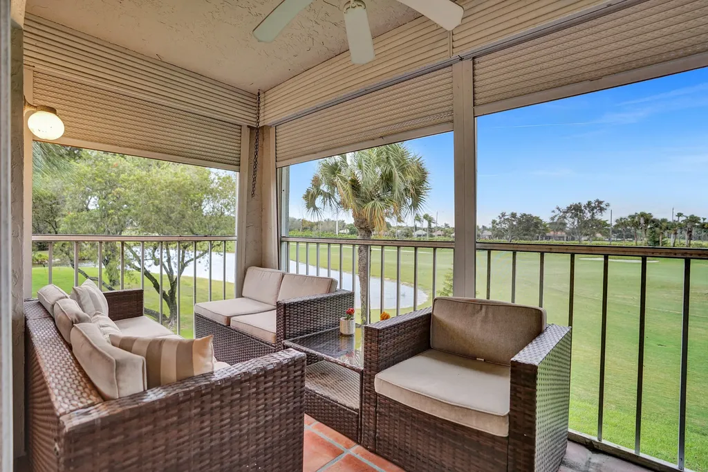 10303 N Andover Coach Lane Lake Worth FL 33449
