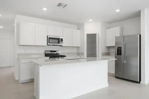 10461 NW Suncrest Loop Port Saint Lucie FL 34987